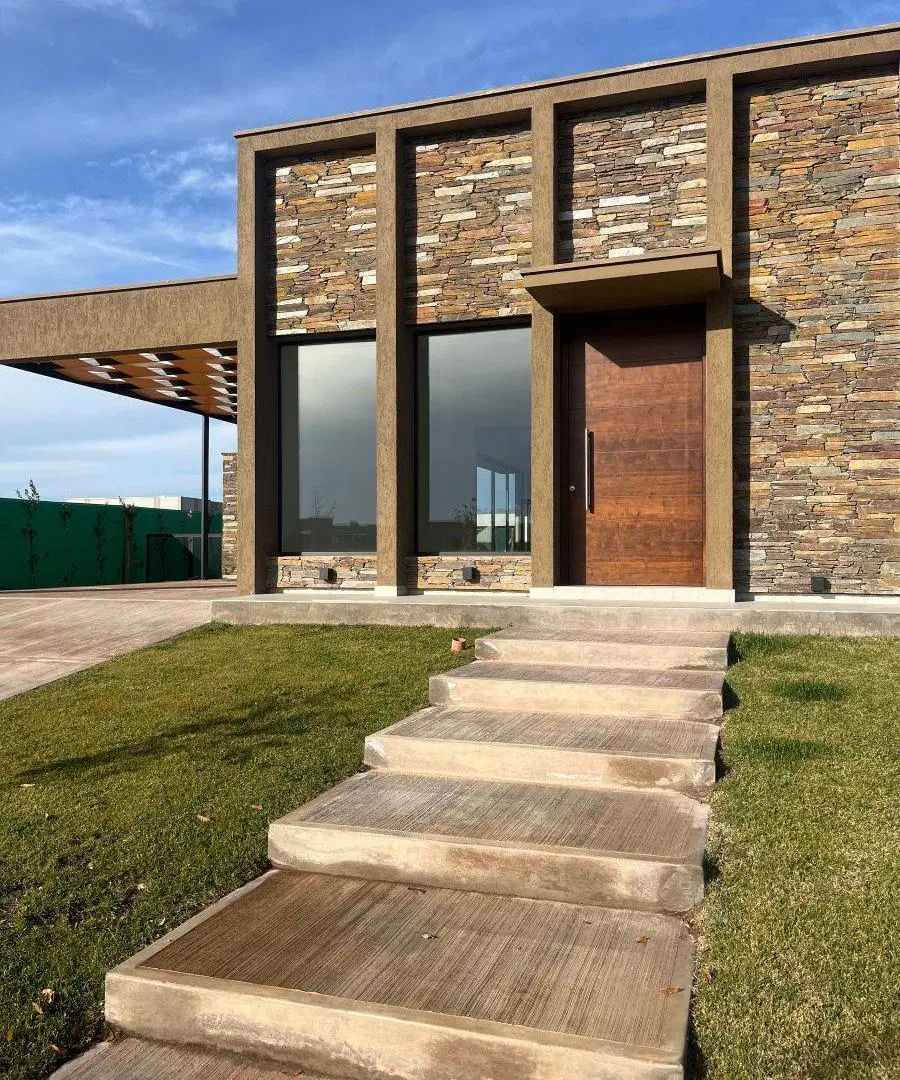Casa con 3 dormitorios en venta en Gran Boedo Luján de cuyo 2