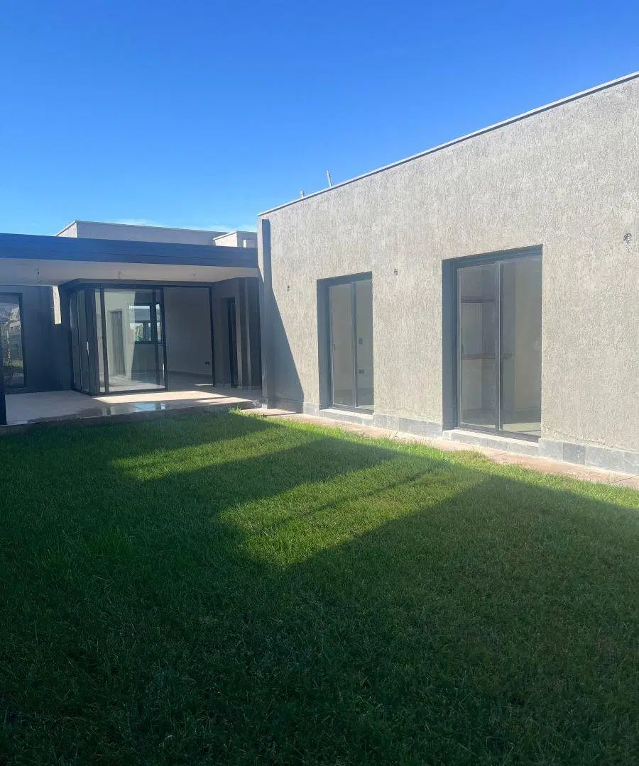 Casa de 500 m² con 3 dormitorios en venta en Alma Gardenia Luján de cuyo 2