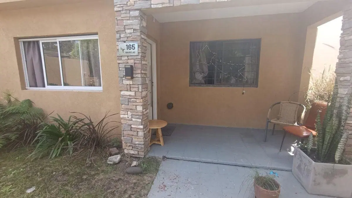 Casa tipo PH 3 Ambientes en Ituzaingo Norte 1