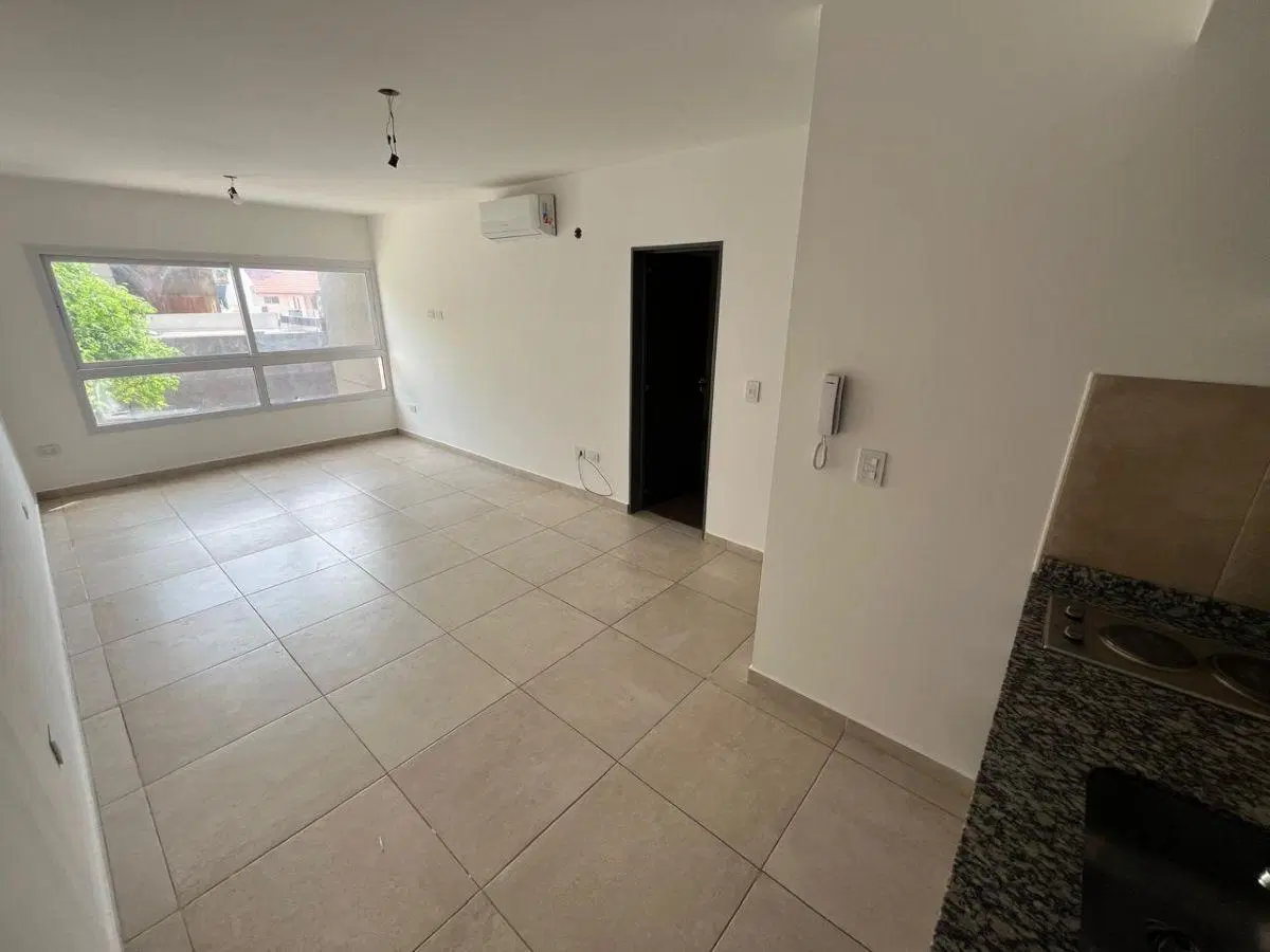 Monoambiente en ALQUILER, Intendente Grant 132 (1ro "C") Morón. 3