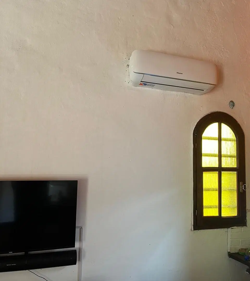 EXCELENTE LOCAL EN ELPASAJE LAS CABAÑAS . APTO PROFESIONAL 2
