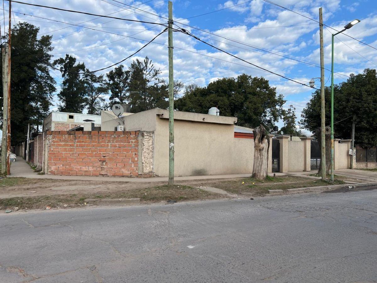 Foto de Casa en Venta 3 Ambientes Con Amplio Parque En General Rodriguez, imagen 3