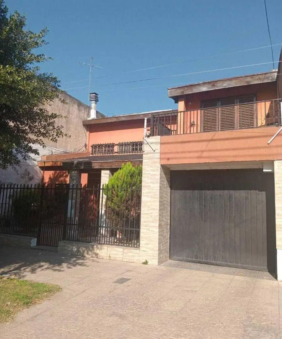 CASA EN VENTA ITUZAINGONORTE .TERRENO 400 MTS ACEPTA USD 80000 Y CUOTAS FINANCIA DUEÑO. 4