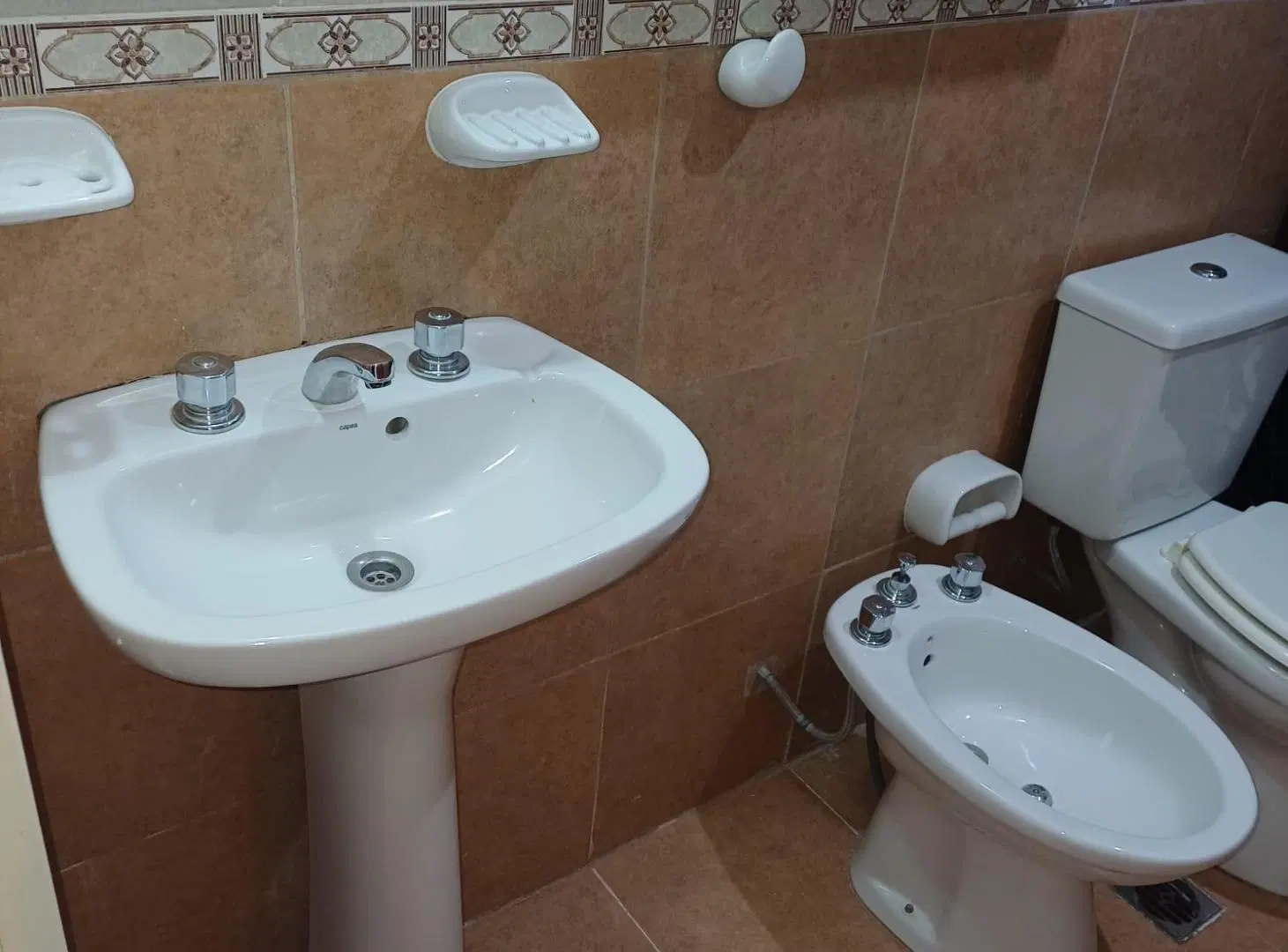 VENTA DE DEPARTAMENTO MONOAMBIENTE EN MORON SUR 4