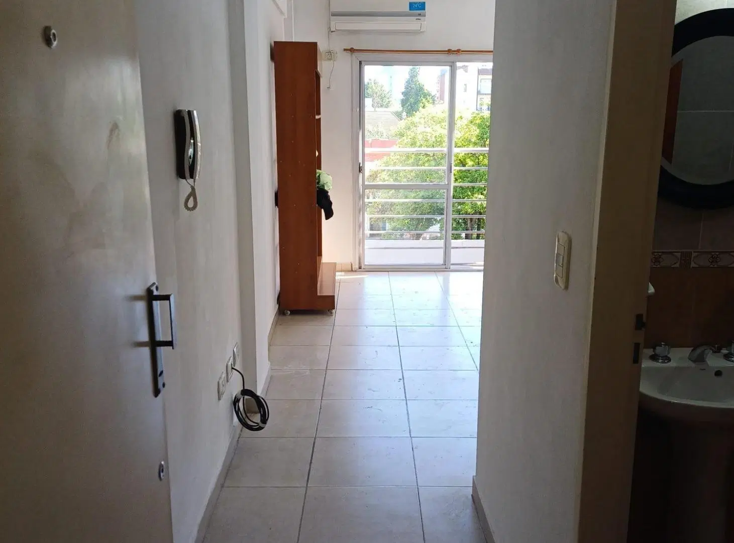 VENTA DE DEPARTAMENTO MONOAMBIENTE EN MORON SUR 3