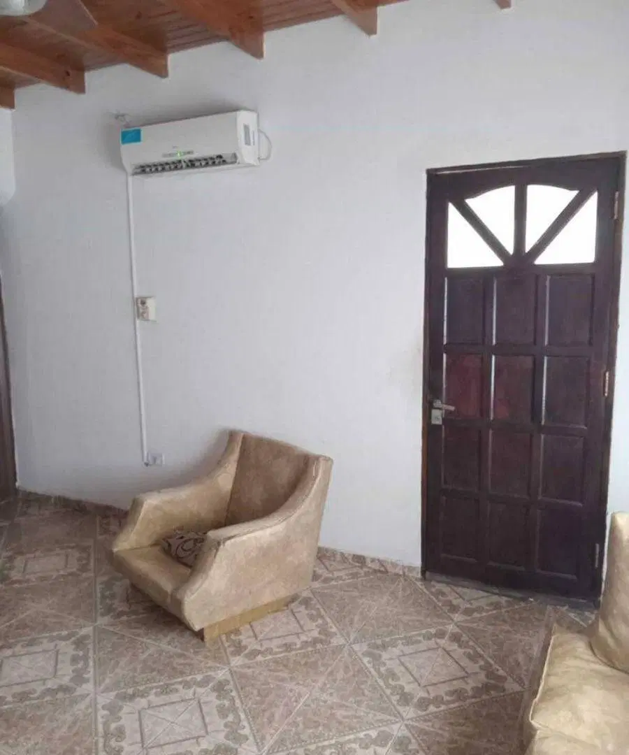 CASAS A REFACCIONAR CON TERRENO DE 400MTS 2 . A SOLO 1 CUADRA DE AUTOPISTA OESTE 3