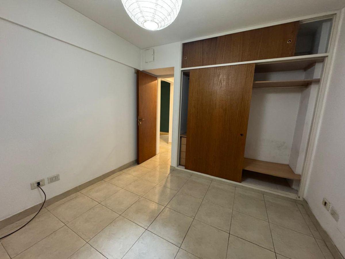 Foto de Departamento 2 ambientes en alquiler en Moron centro con cochera, imagen 5