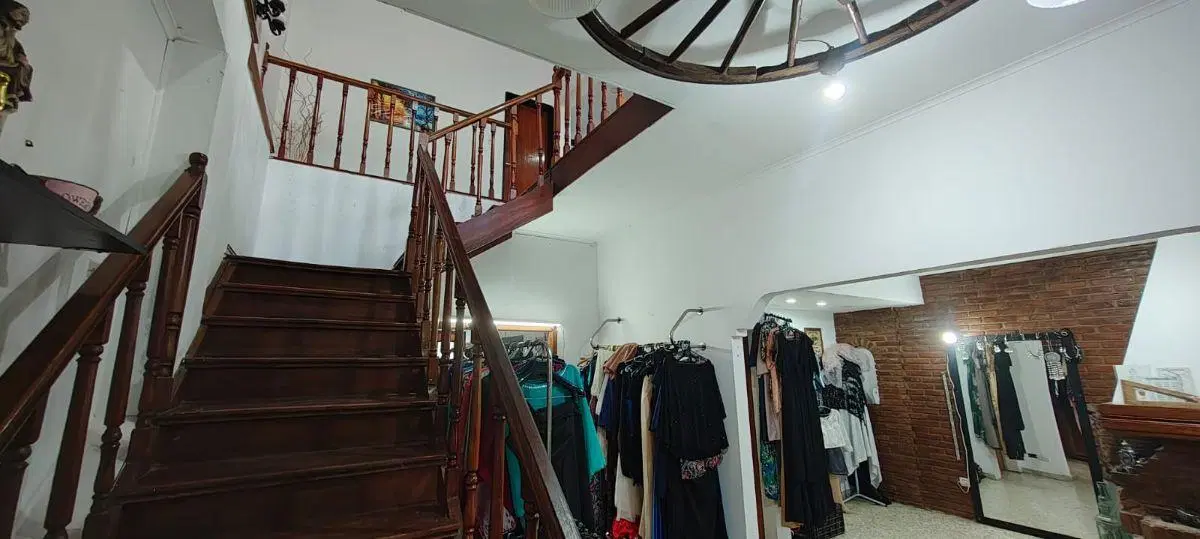 CHALET INTERNO EN VENTA 4 AMBIENTES EN LA AV. SANTA ROSA!!! CASTELAR NORTE !!! 1