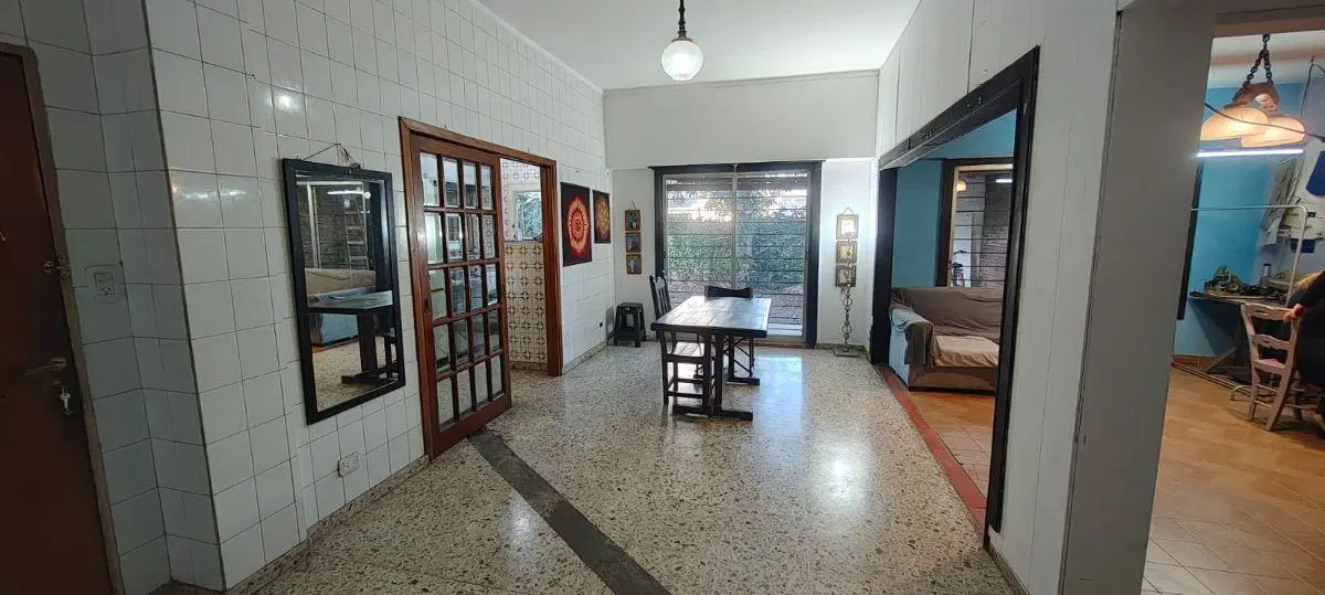 CHALET INTERNO EN VENTA 4 AMBIENTES EN LA AV. SANTA ROSA!!! CASTELAR NORTE !!! 3