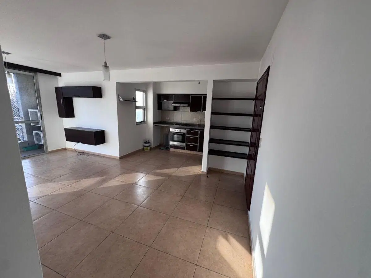 Departamento de 2 ambientes en alquiler en Moron Norte 3