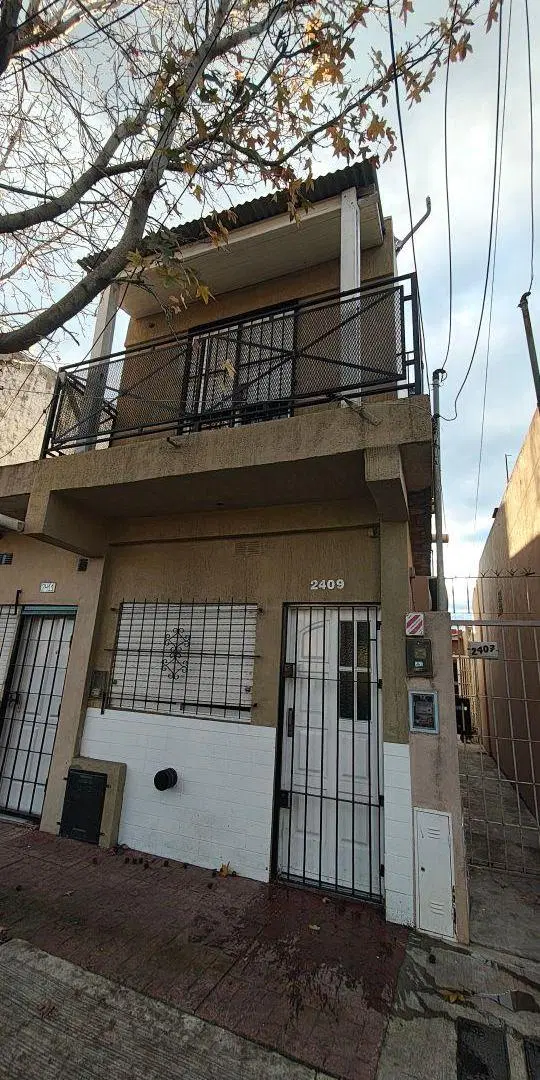 PH tipo Triplex de 3 Ambientes en Alquiler en Ituzaingó Norte con Patio y Balcón 2