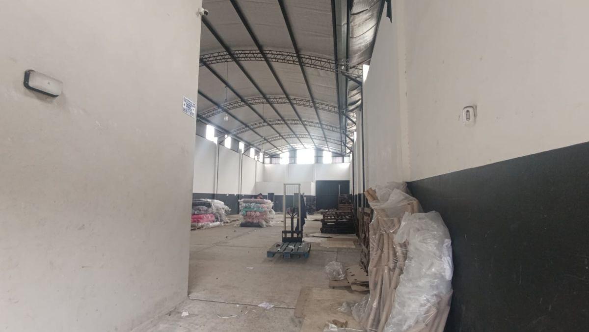 Foto de Galpón Comercial & Industrial en Alquiler en Ituzaingo Norte!, imagen 3