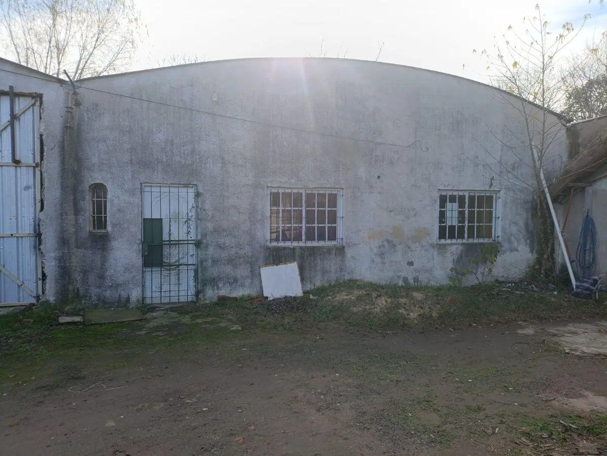 ALQUILER DE GALPON EN LA REJA 1