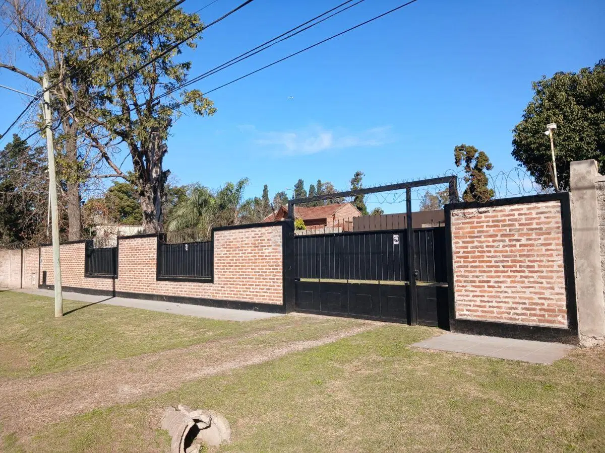 VENTA CASA 4 AMBIENTES,ZONA LA REJA 4