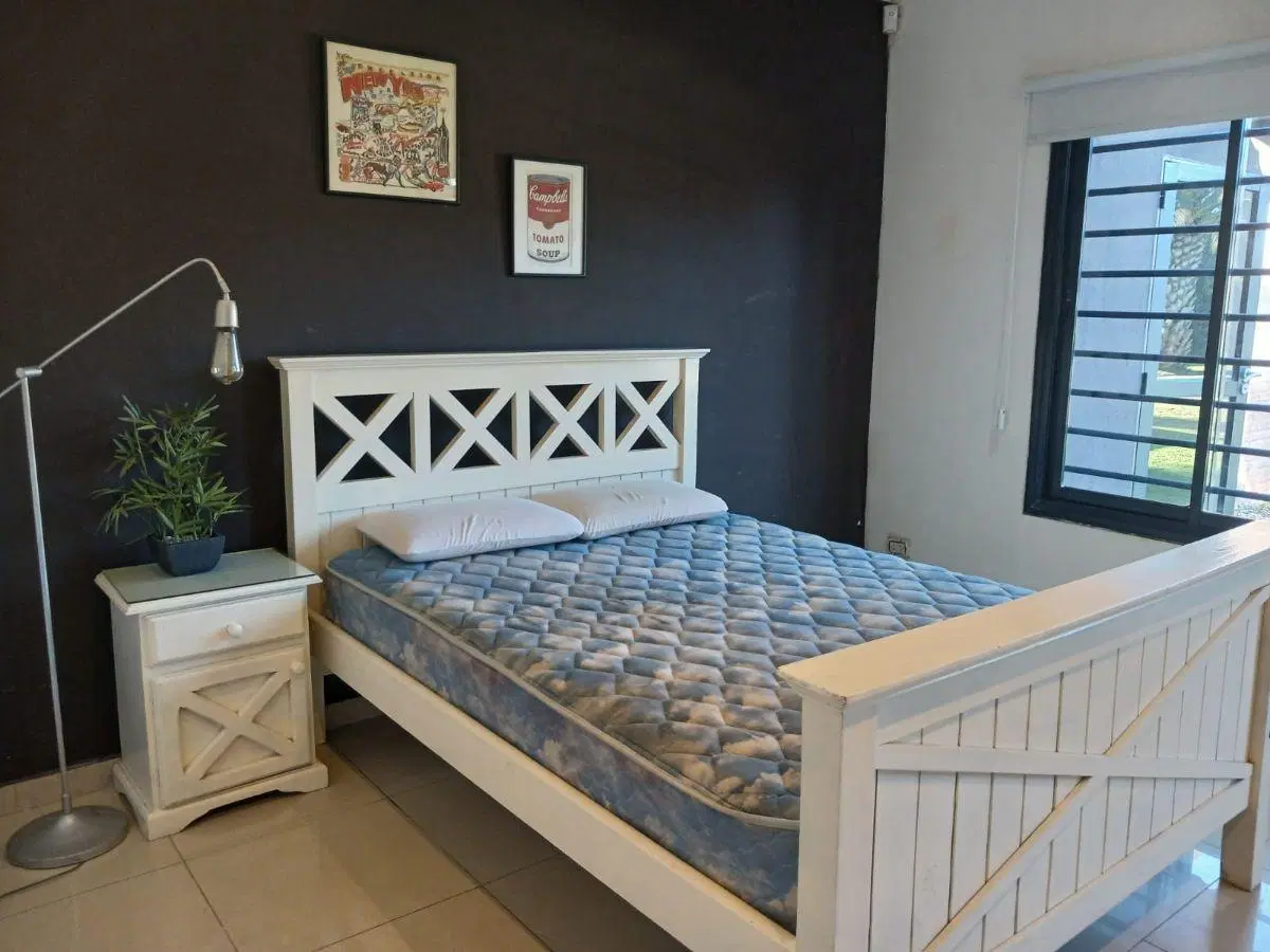 VENTA CASA 4 AMBIENTES,ZONA LA REJA 5