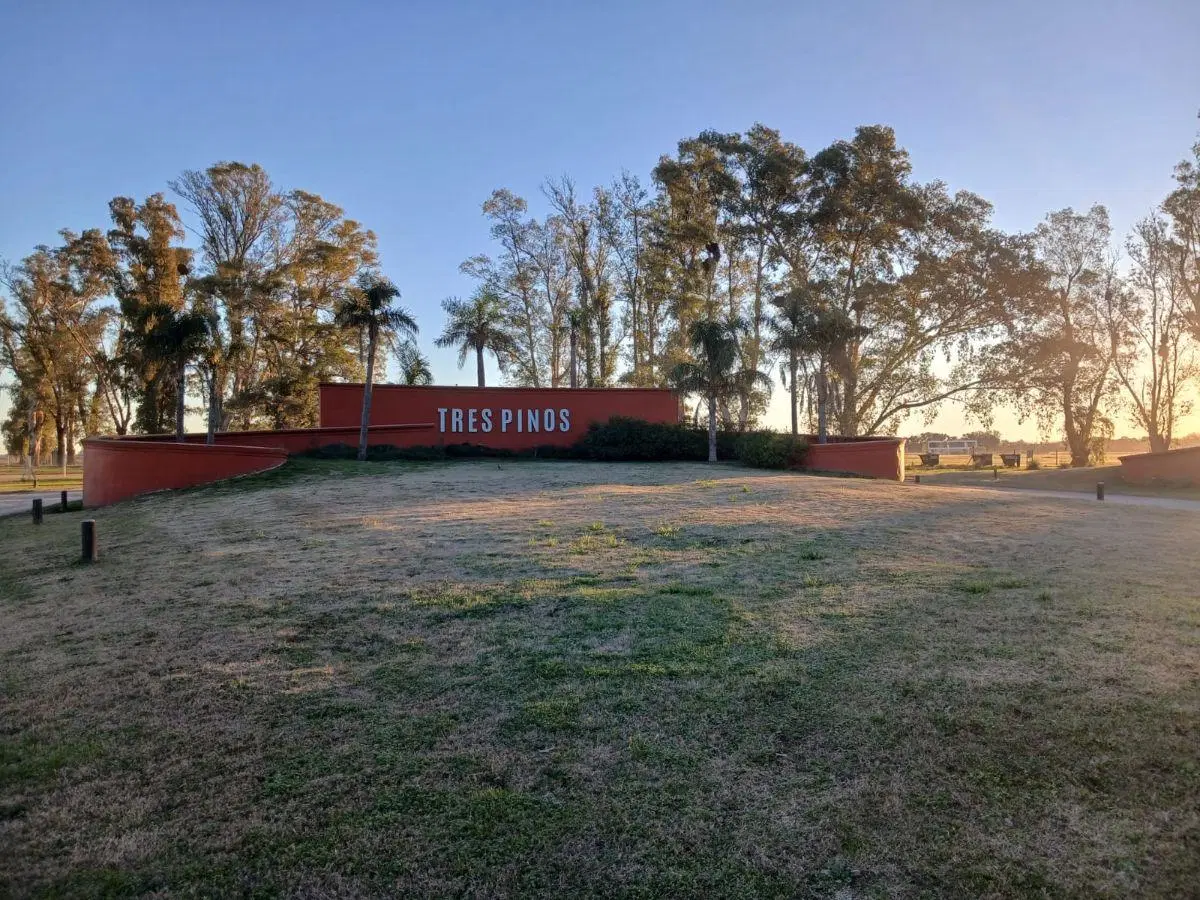 VENTA DE LOTE, COMPLEJO TRES PINOS, BARRIO NORTE DE 1.000 m2 5