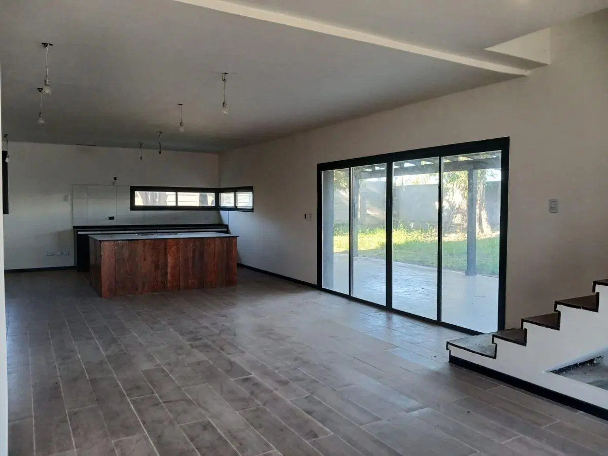 Casa de 5 ambientes en Barrio Cerrado Agustinas H – Hurlingham 3