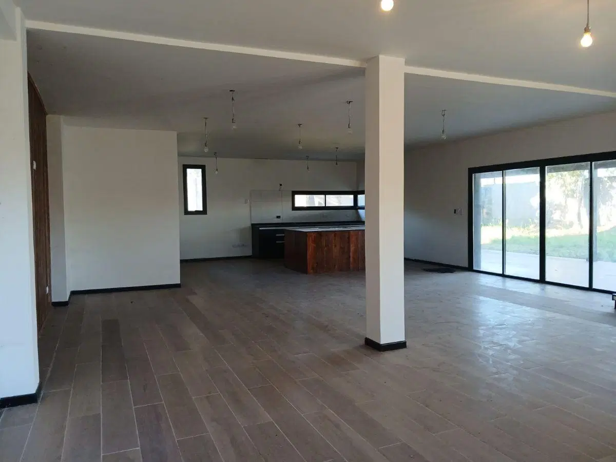 Casa de 5 ambientes en Barrio Cerrado Agustinas H – Hurlingham 2