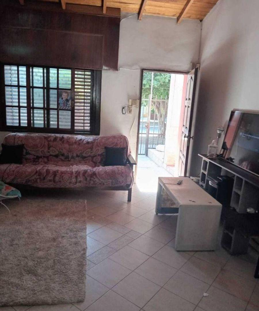 Foto de ALQUILER CASA 3 AMBIENTES CON PATIO , PARQUE Y PILETA, imagen 3