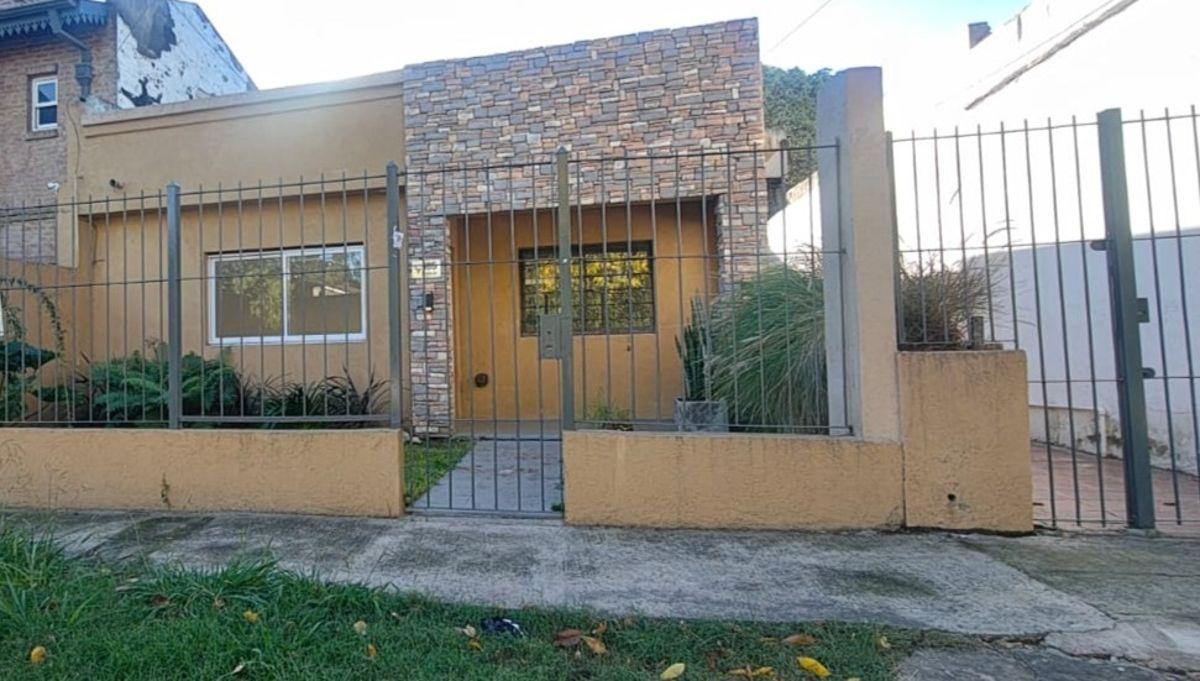 Foto de 2 Casas 3 Ambientes en Venta en Ituzaingó Norte, imagen 3