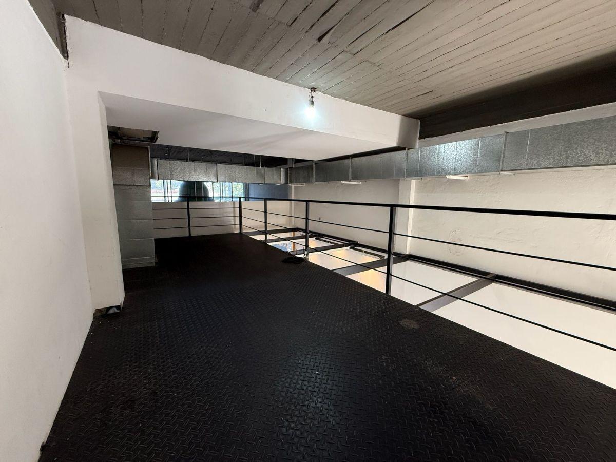 Foto de Edificio Mixto! Locales Comerciales y Departamentos en Venta en, imagen 1