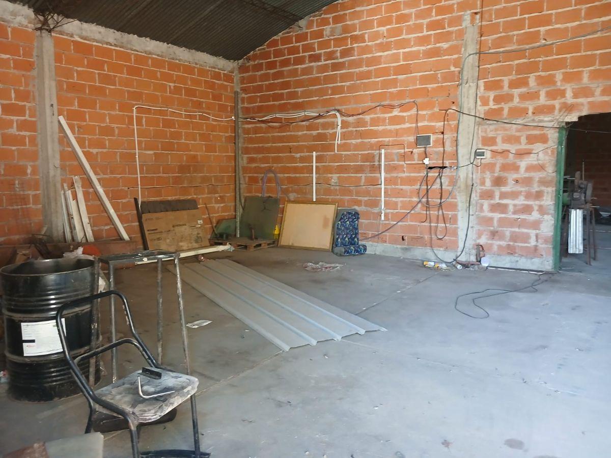 Foto de ALQUILER DE GALPON EN LA REJA, imagen 2