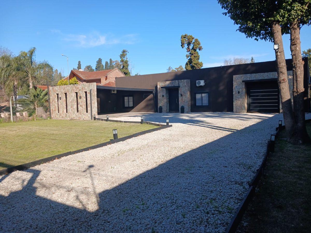 Foto de VENTA CASA 4 AMBIENTES,ZONA LA REJA, imagen 1