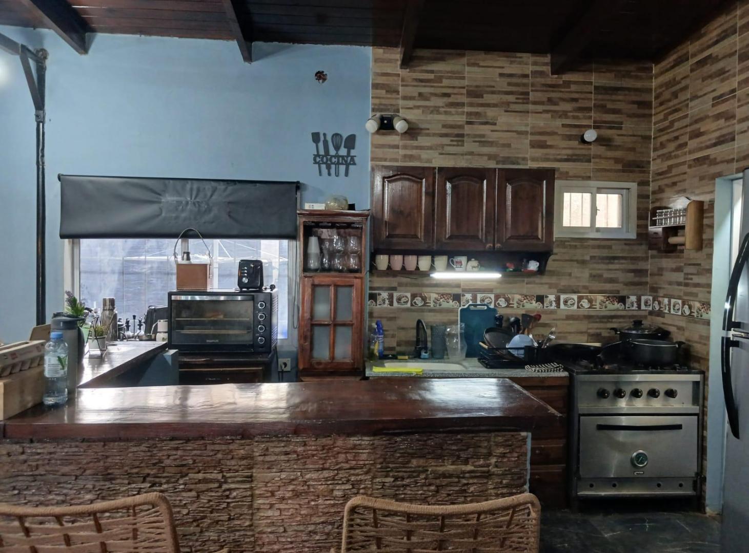 Foto de VENTA DE CASA 6 AMBIENTES, LUJAN, SE ACEPTA VEHICULO, imagen 3