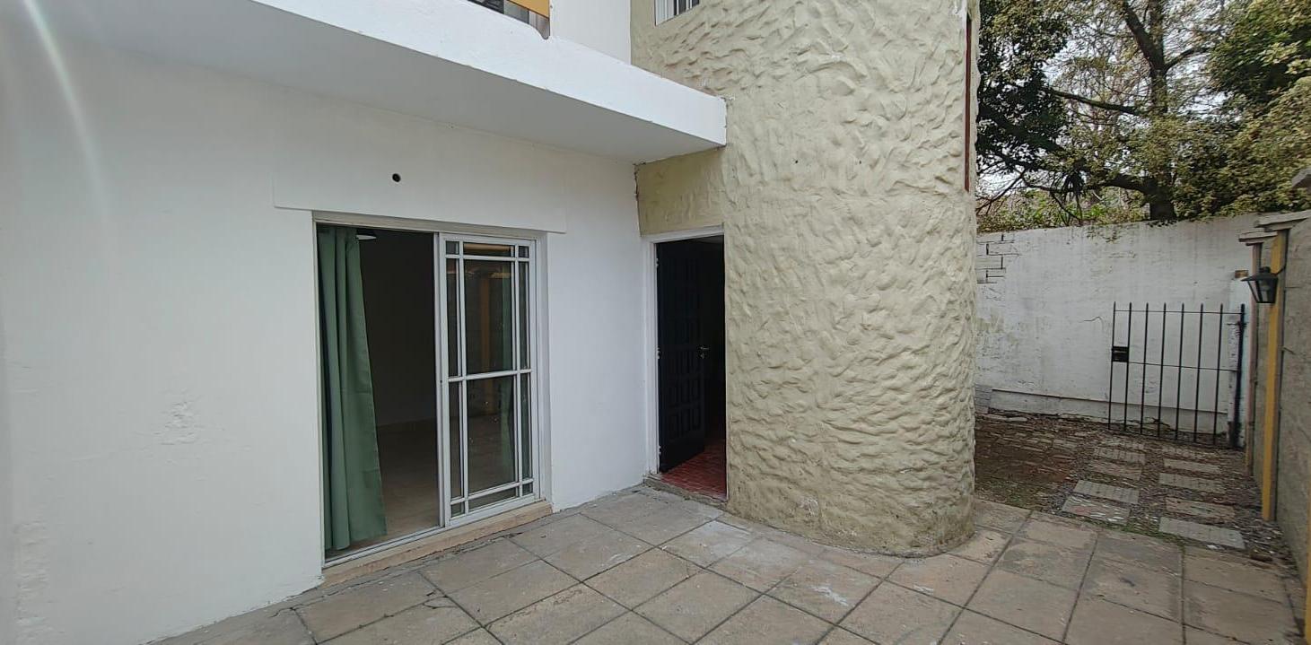 Foto de Casa tipo Triplex en Alquiler en Ituzaingo Norte, imagen 1