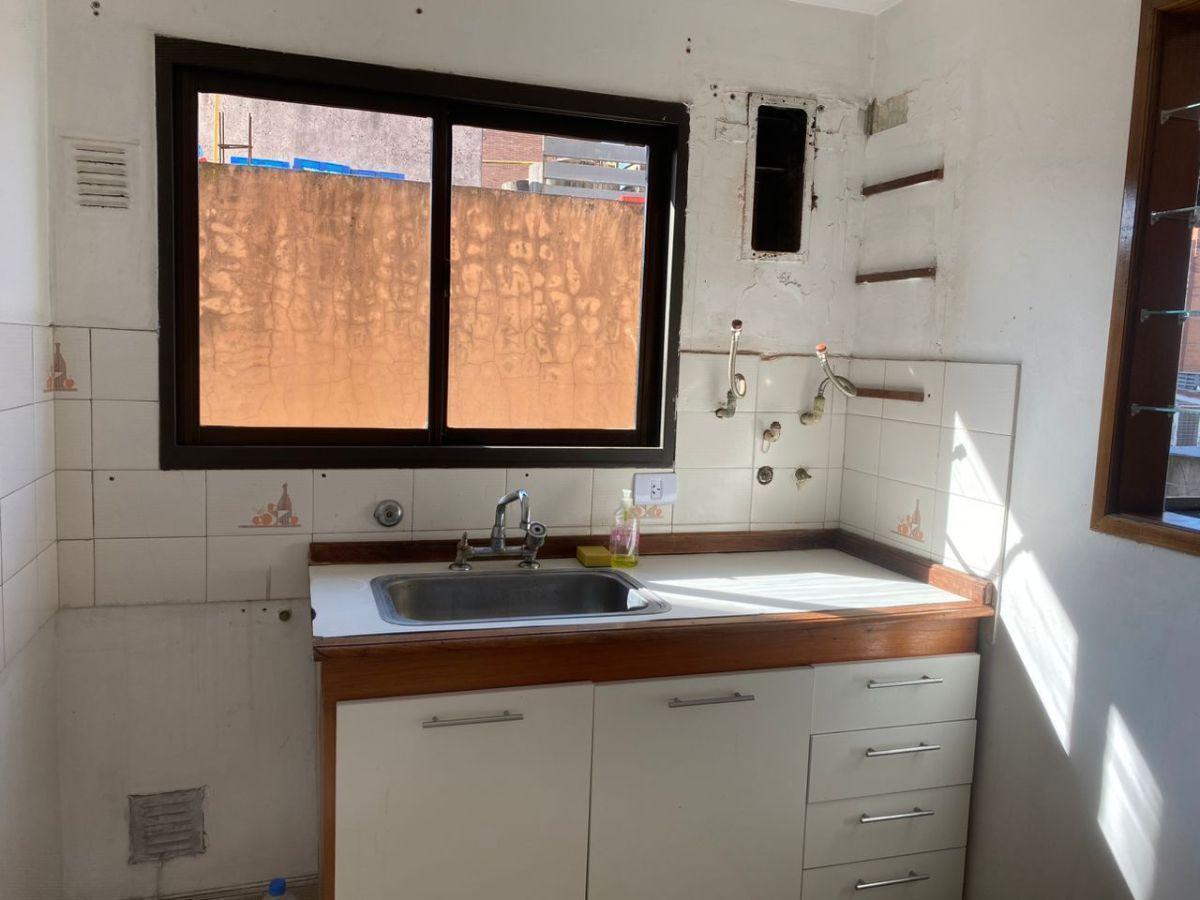 Foto de Departamento 3 ambientes en venta en Moron centro. APTO CREDITO, imagen 2