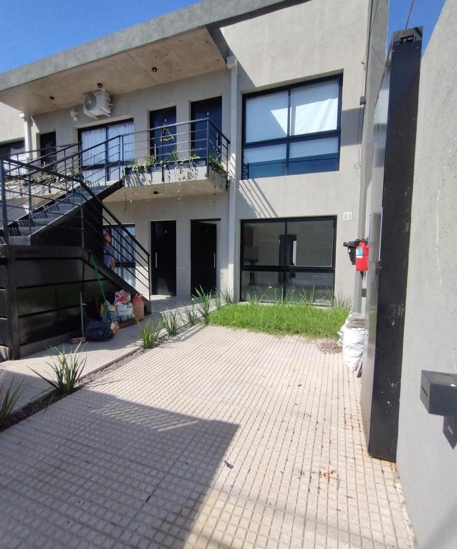 Foto de Departamento en Venta en Moron, imagen 1