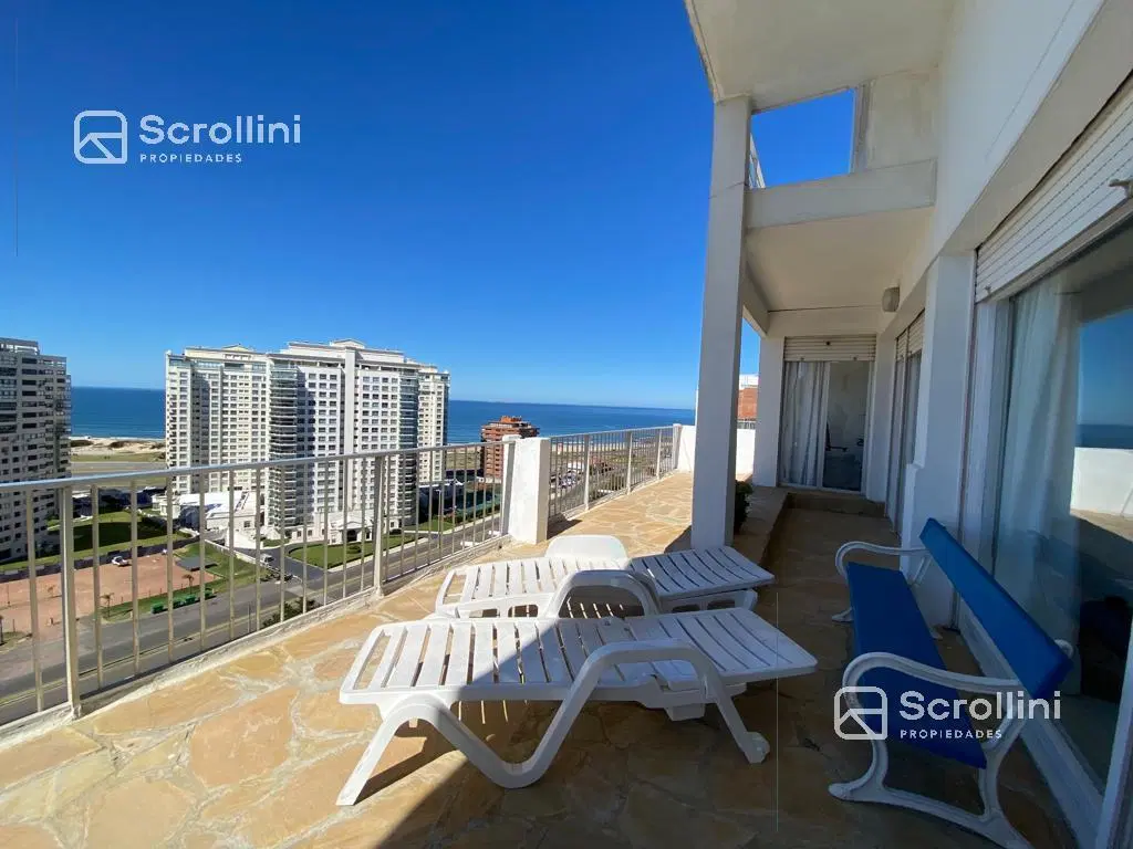 Departamento - Playa Mansa 4