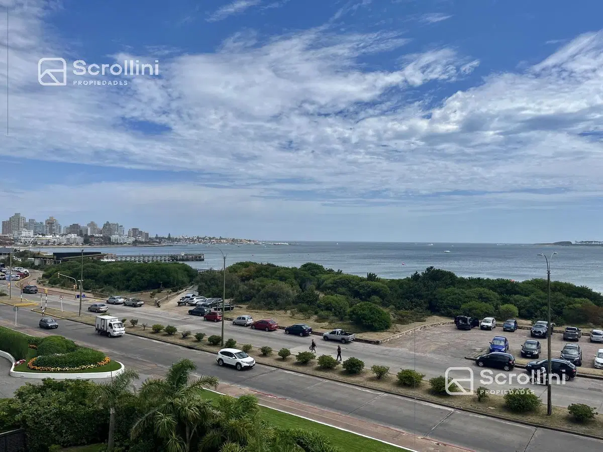 Departamento - Playa Mansa 5