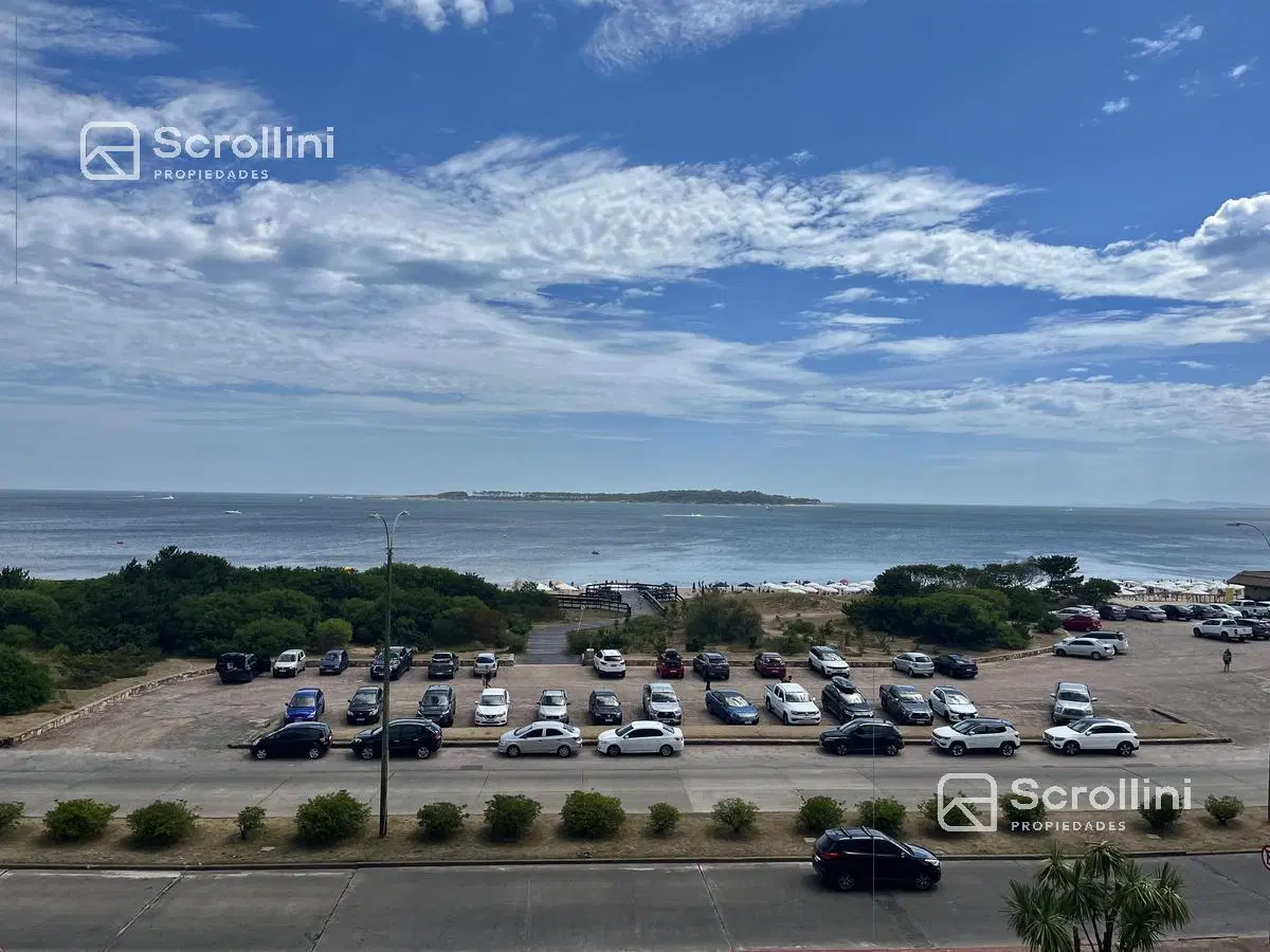 Departamento - Playa Mansa 3