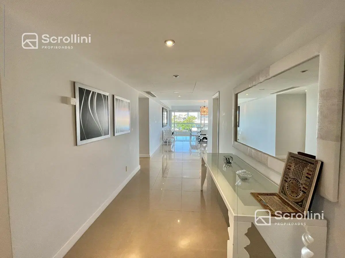 Departamento - Playa Mansa 3