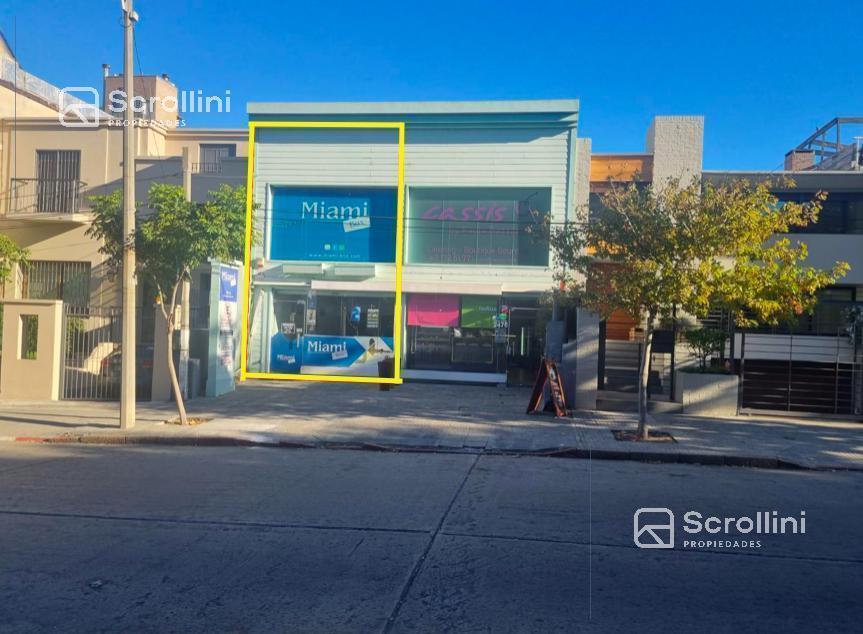 Local en venta con renta actual