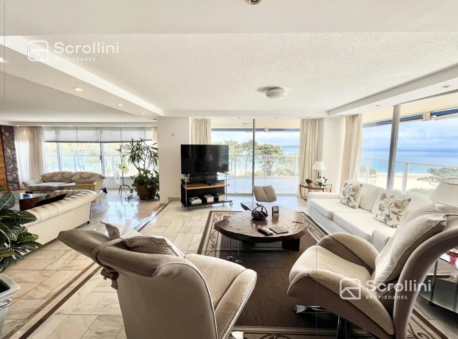 Departamento en Playa Mansa 5