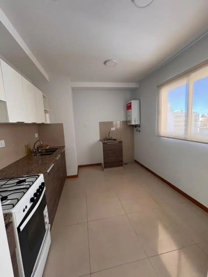 Departamento 2 dormitorios con cochera - Mendoza 3070 - Rosario 2