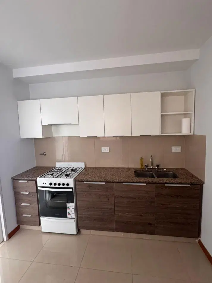 Departamento 2 dormitorios con cochera - Mendoza 3070 - Rosario 4