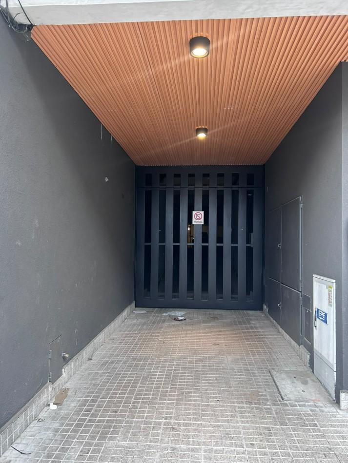 Foto de Cochera en calle Corrientes 1250, imagen 1