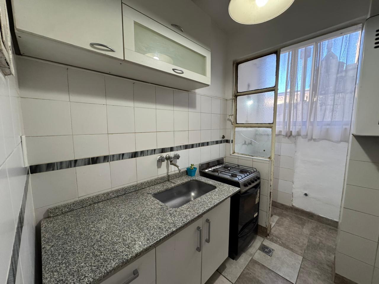 Foto de Oportunidad Departamento 2 ambientes en Paternal, imagen 1