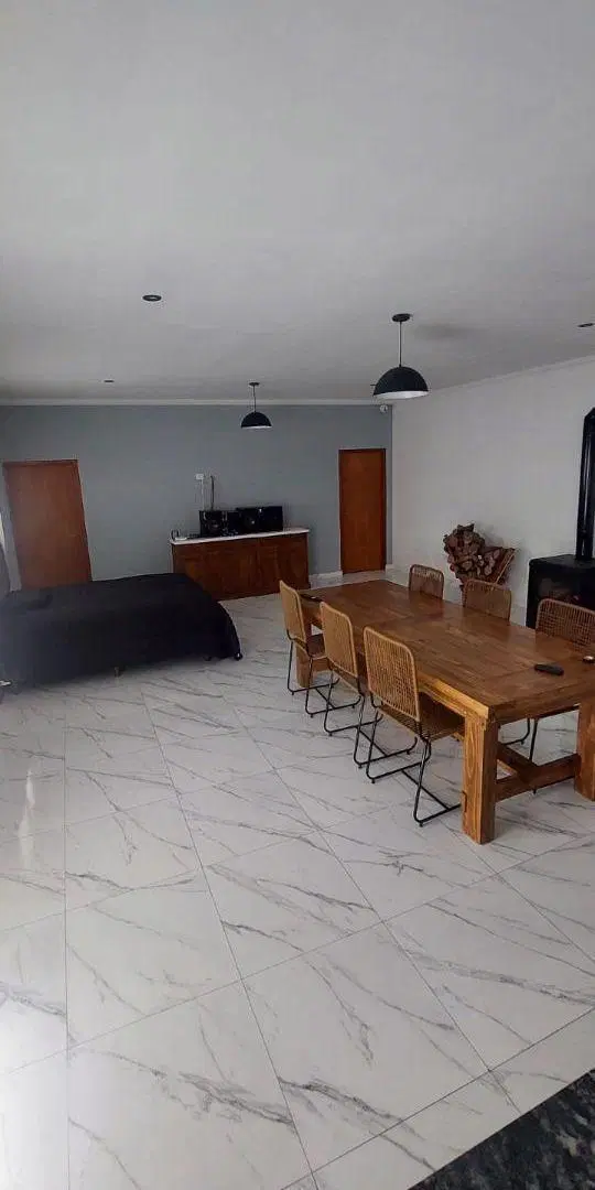 Casa de 2443 m² con 2 habitaciones en venta en Villa Espil 1