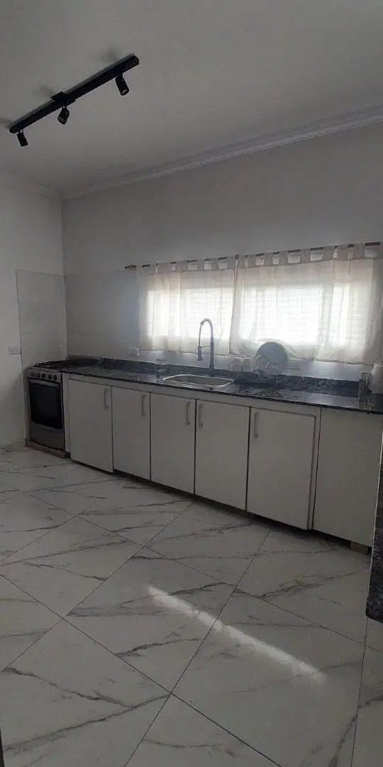 Casa de 2443 m² con 2 habitaciones en venta en Villa Espil 5