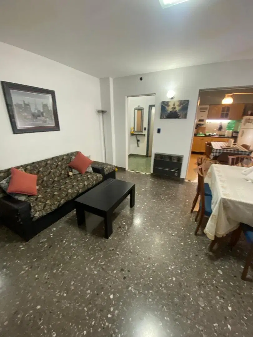 TERRENO ESTRATÉGICO S / AVENIDA 10X30. FOS 60 - FOT 2 5