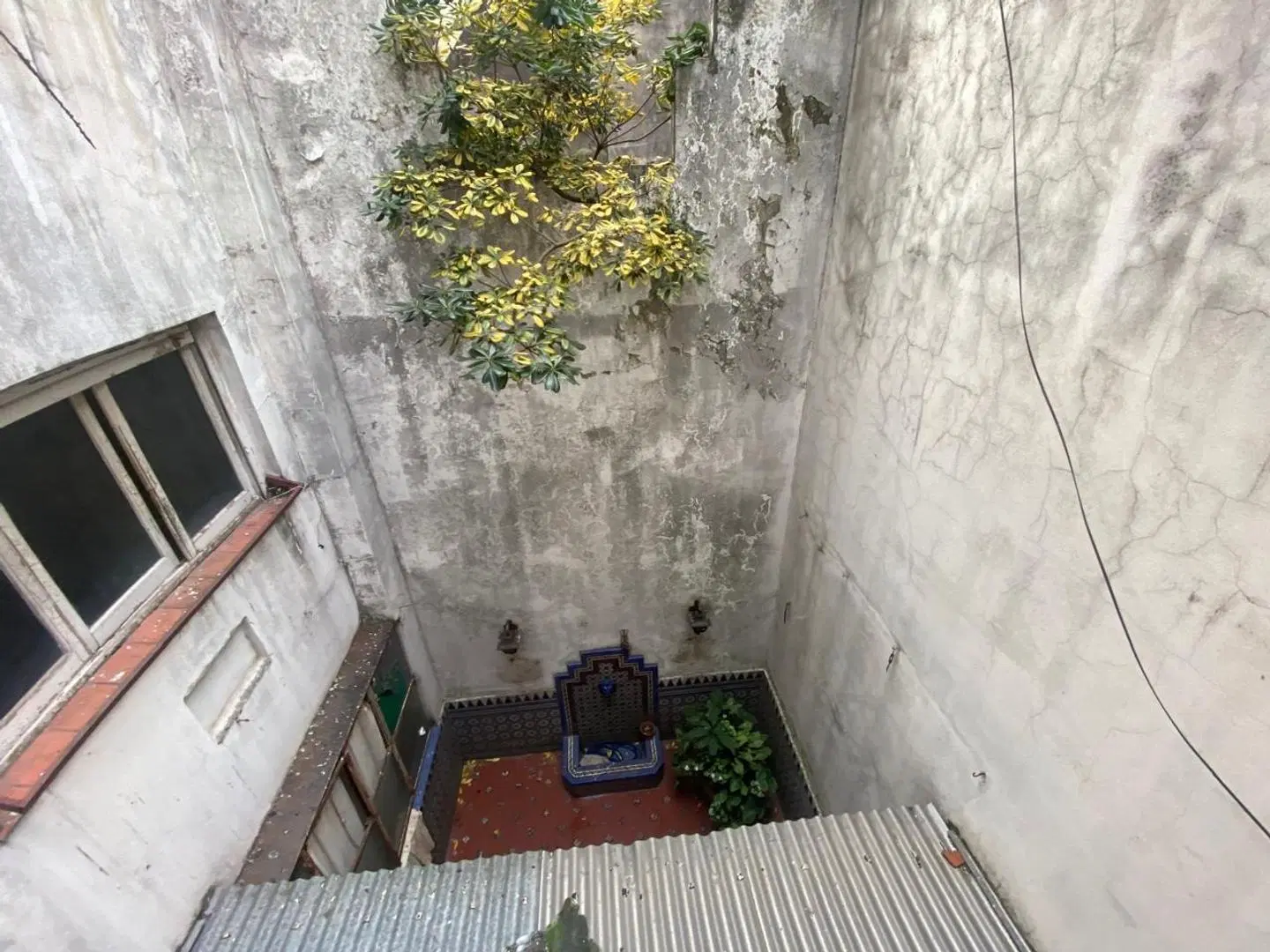 CABALLITO IMPORTANTE CASA SOBRE LOTE PROPIO CON GARAGE 1