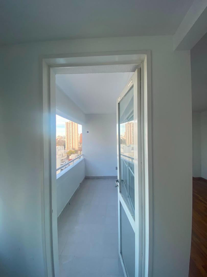 Foto de PISO ALTO CON VISTA ABIERTA Y COCHERA | BELGRANO, imagen 4
