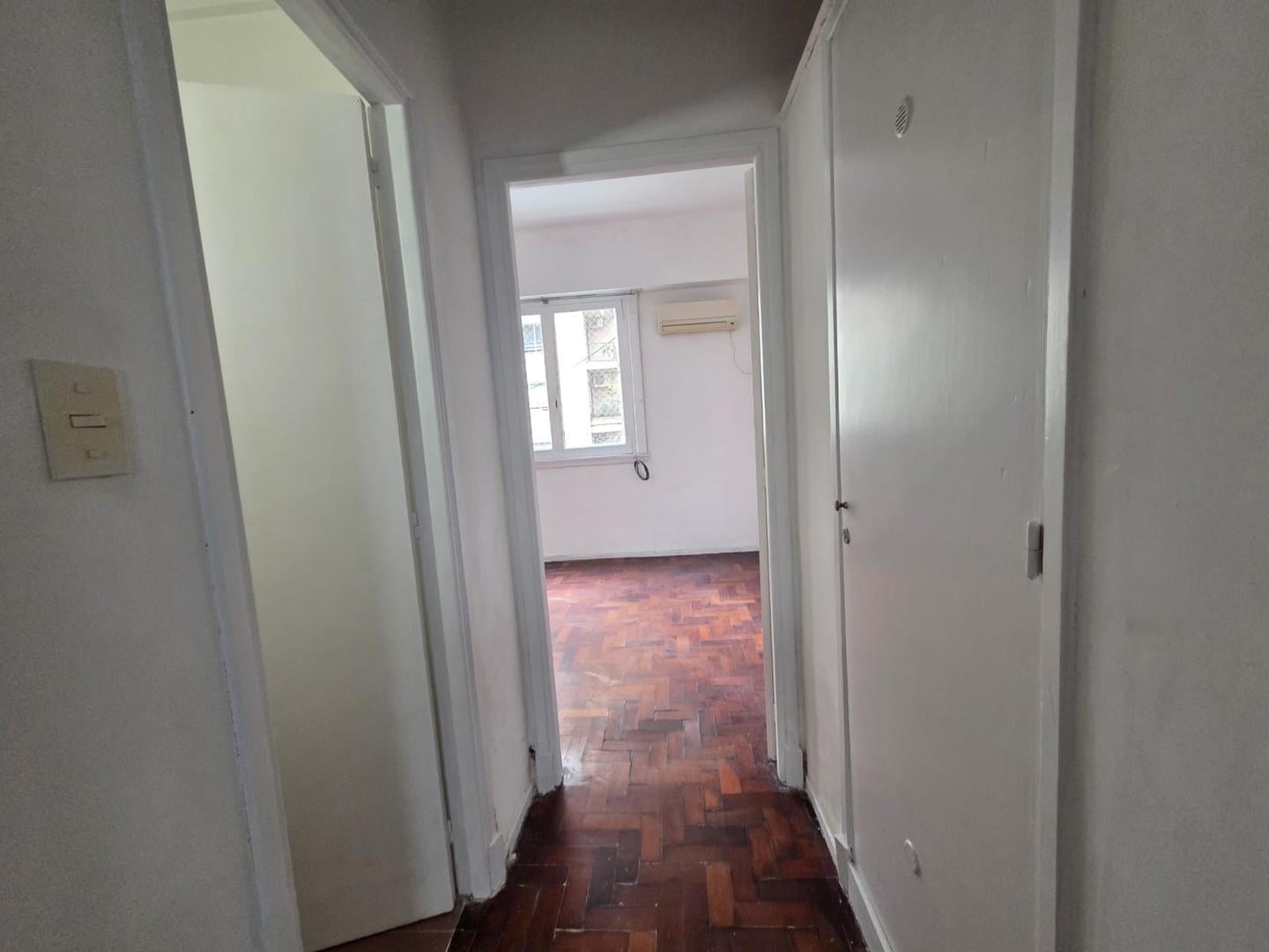 Foto de Venta de departamento de dos ambientes por escalera Recoleta, imagen 3