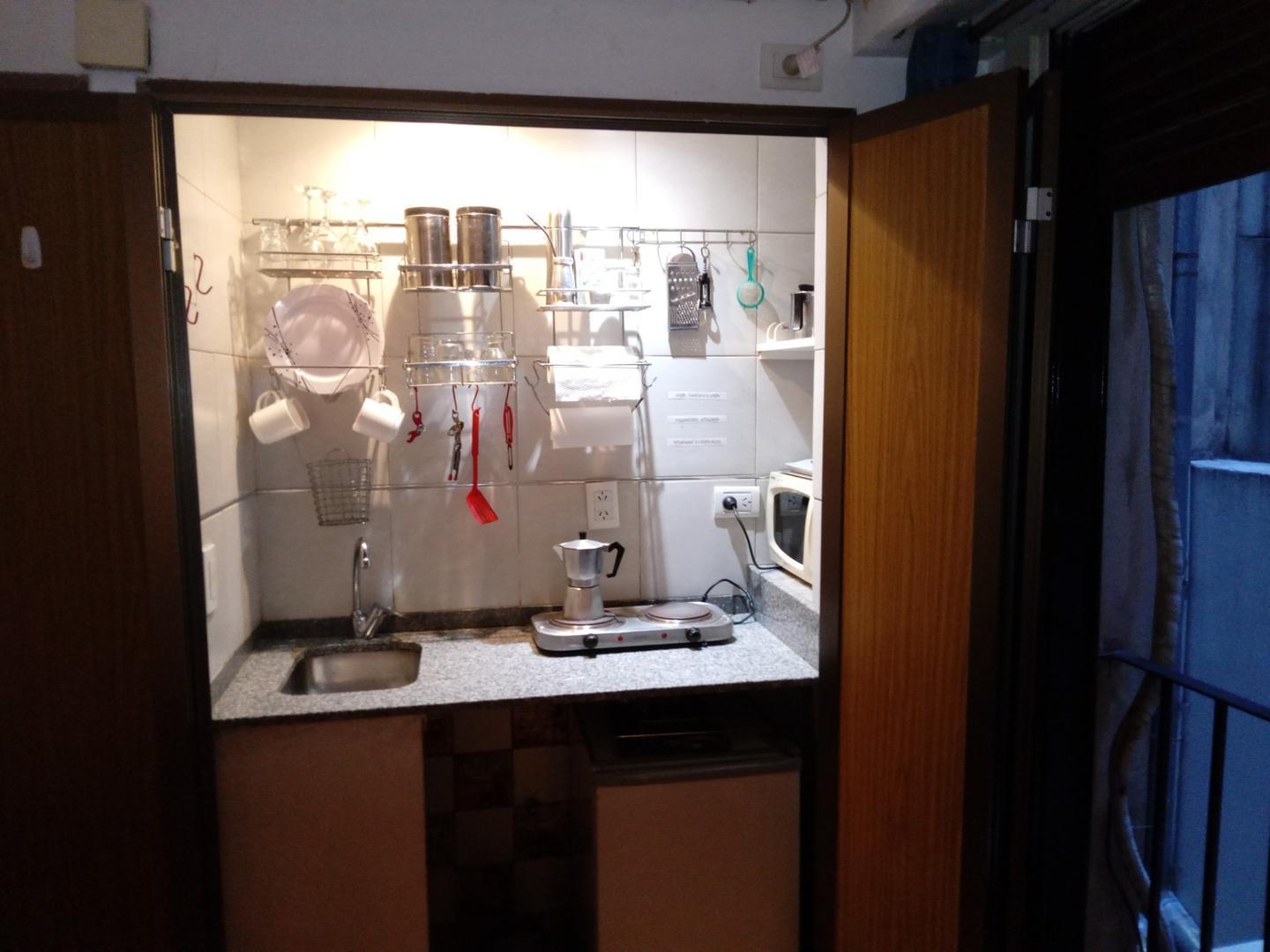 Foto de Monoambiente amueblado mts de Plaza San Martin reciclado, imagen 1