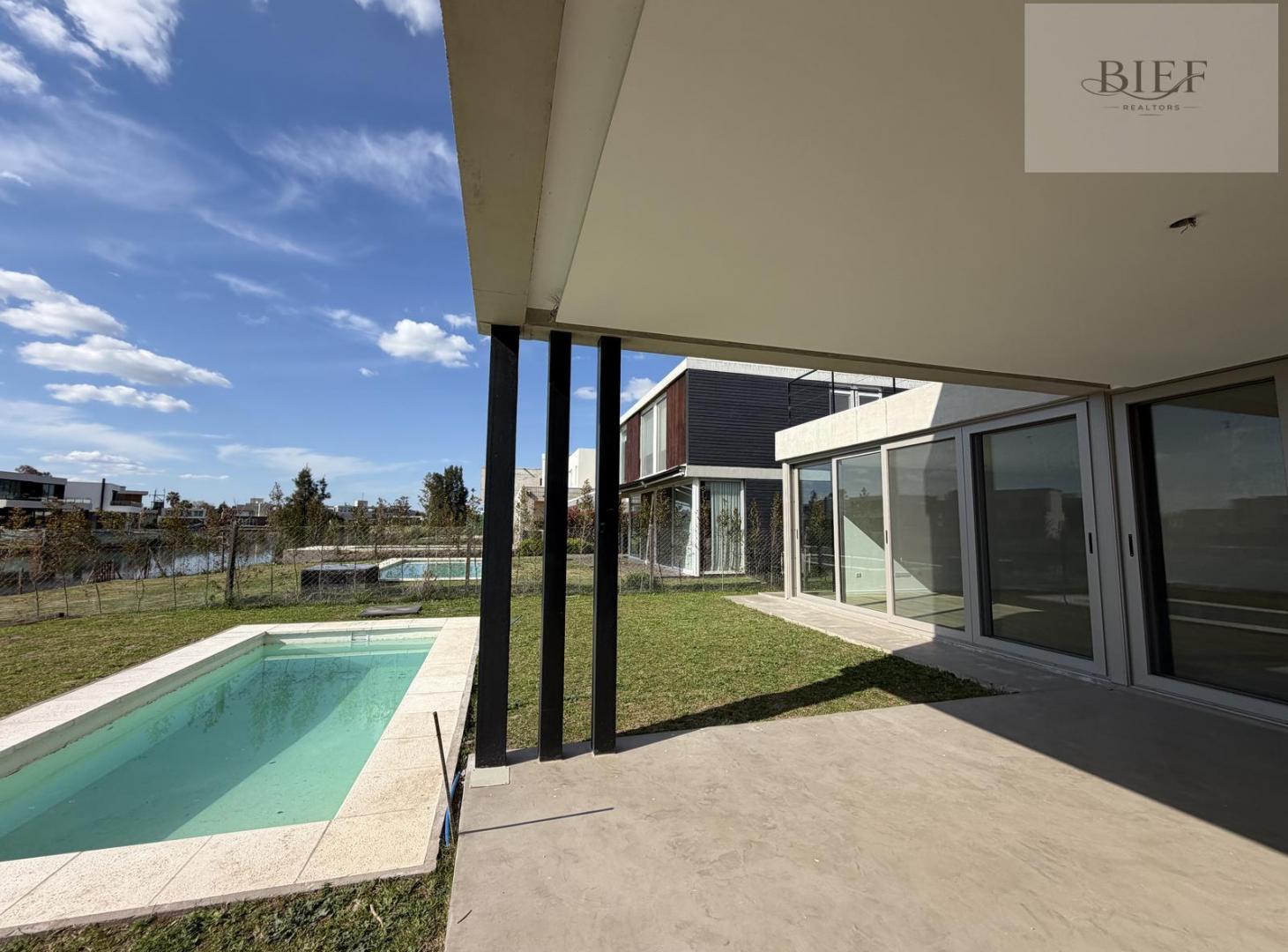 Casa en Laguna Grande
