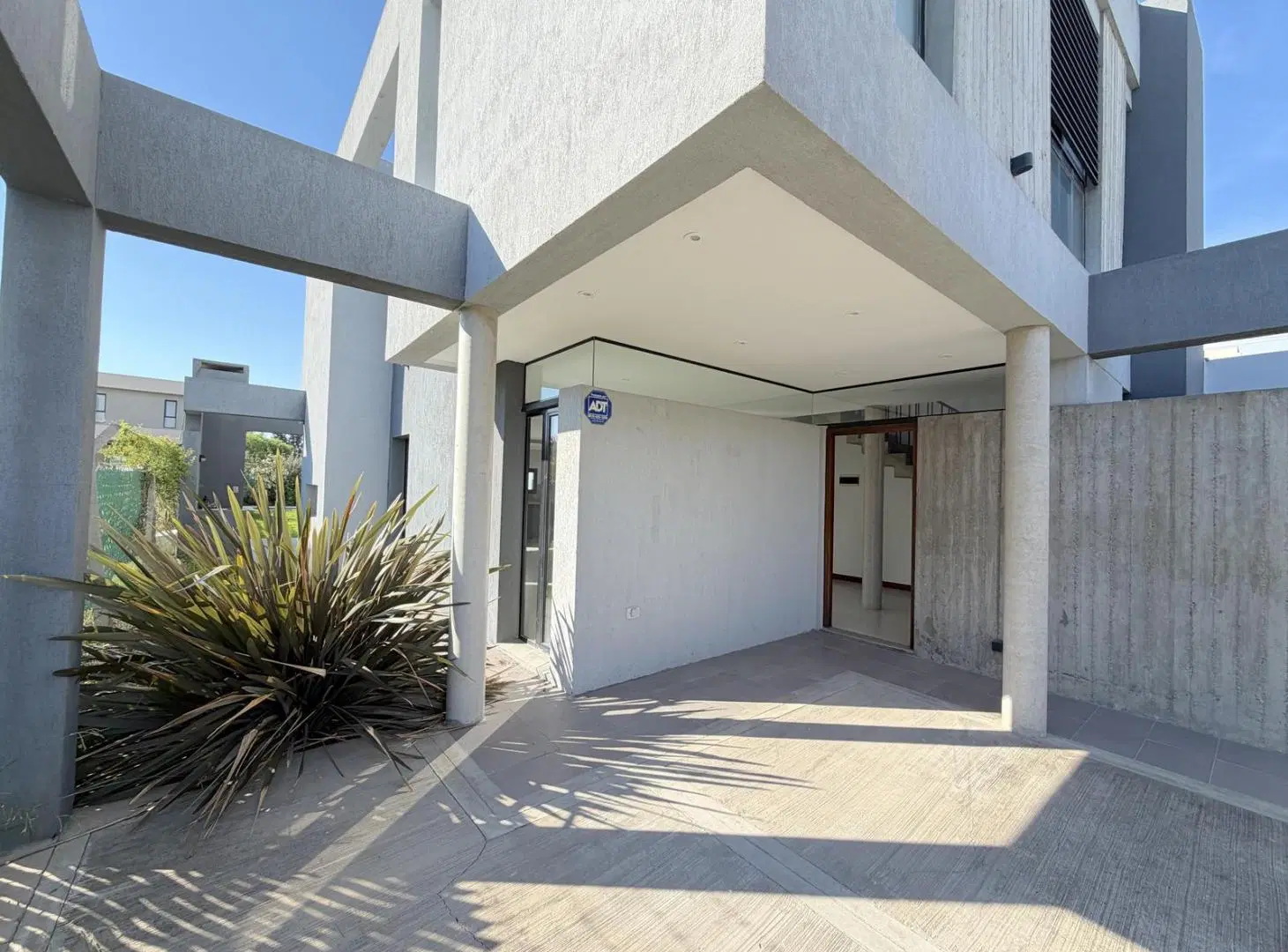 Casa - Manuel B Gonnet 3